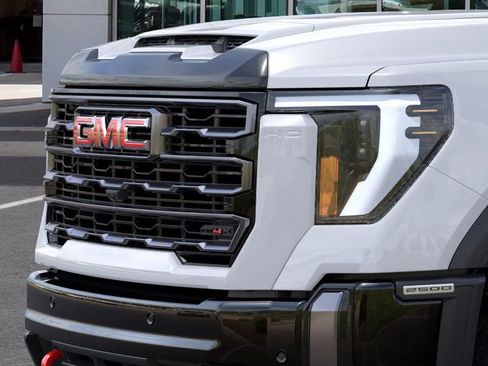 New 2026 GMC Sierra 2500 AT4X w/ LPO, Black Badging Package image 13