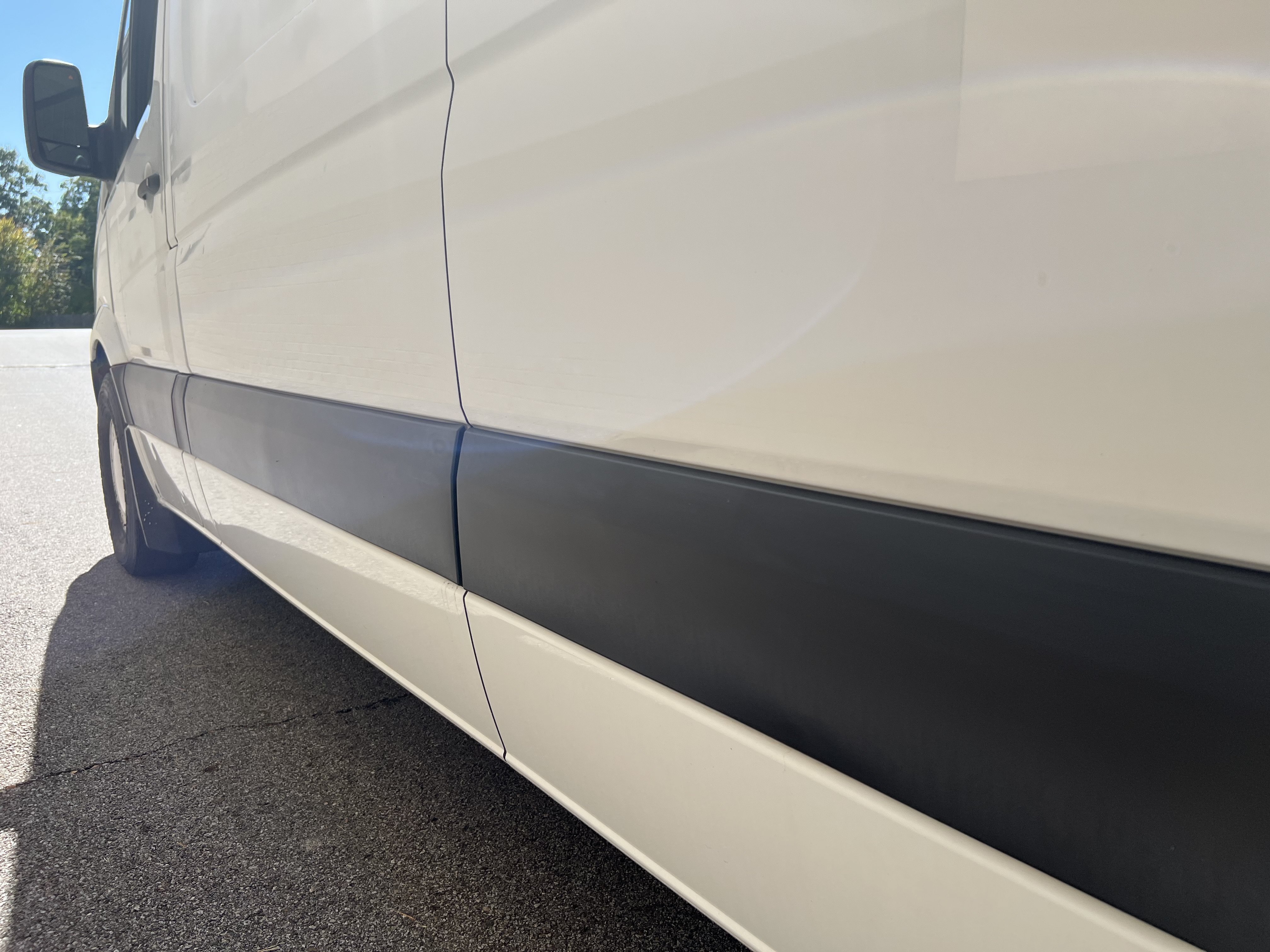 Used 2016 Mercedes-Benz Sprinter 2500 image 30