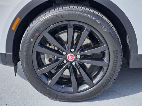 Used 2023 Jaguar E-PACE SE image 13