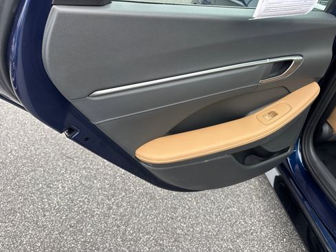 Used 2020 Hyundai Sonata Limited image 21