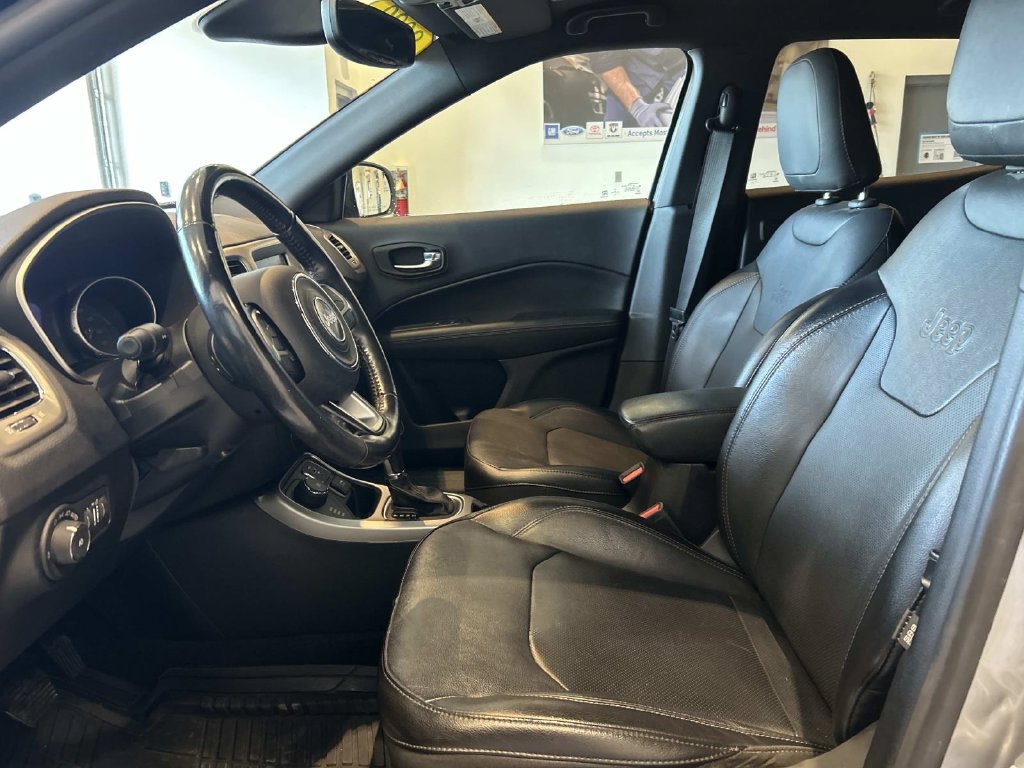 Used 2020 Jeep Compass High Altitude AWD/4WD image 13