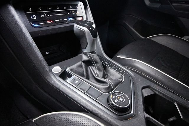 Used 2022 Volkswagen Tiguan SEL R-Line AWD/4WD image 8