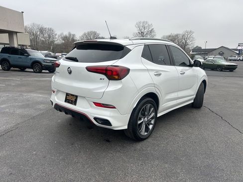 Used 2022 Buick Encore GX Select w/ Sport Touring Package image 3