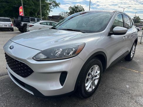 Used 2020 Ford Escape SE FWD image 4