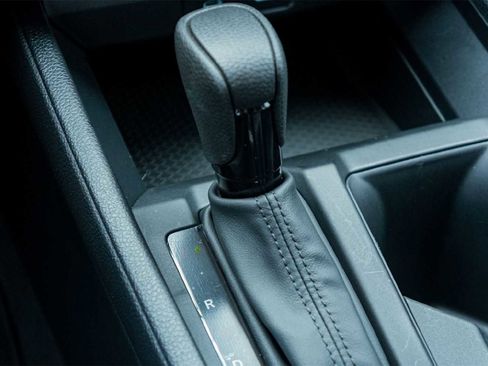 Used 2025 Honda Accord LX image 17