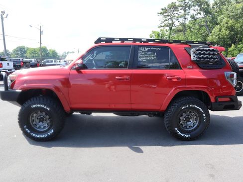 Used 2016 Toyota 4Runner SR5 AWD/4WD image 6