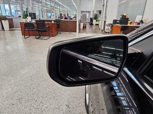 Used 2022 Chevrolet Malibu LT image 35