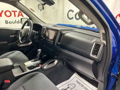 Used 2024 Nissan Frontier SV w/ Technology Package image 13