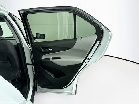 Used 2019 Chevrolet Equinox LT image 29