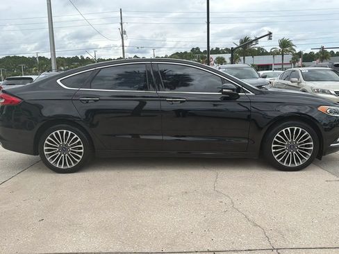 Used 2017 Ford Fusion SE AWD/4WD image 6