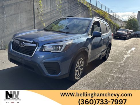 Used 2019 Subaru Forester Premium w/ All-Weather Package AWD/4WD image 1
