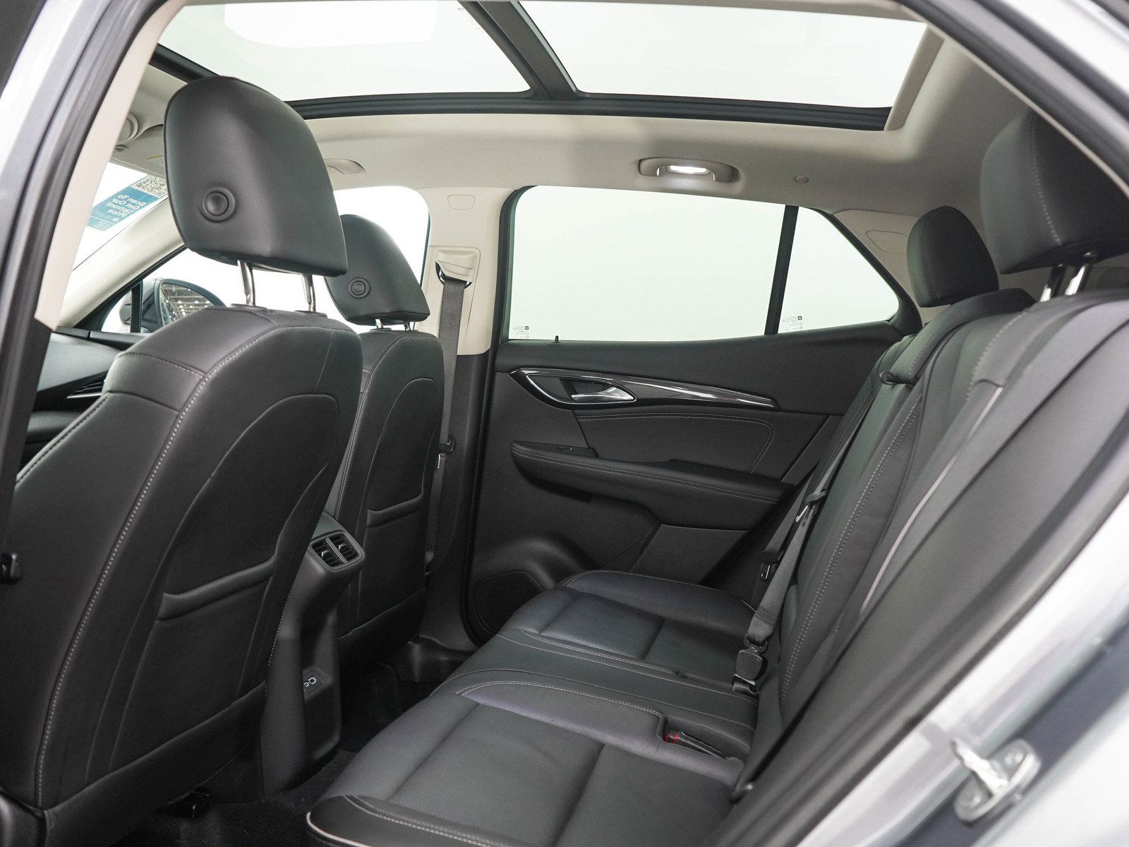 Used 2021 Buick Envision Essence w/ Technology Package I AWD/4WD image 15