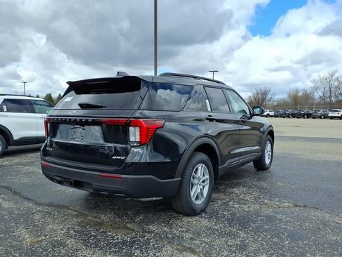 Used 2026 Ford Explorer Active AWD/4WD image 6