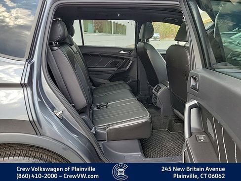Used 2023 Volkswagen Tiguan SE R-Line FWD image 15