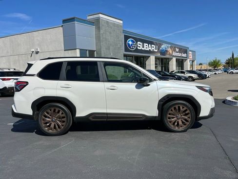 Used 2025 Subaru Forester Sport image 6