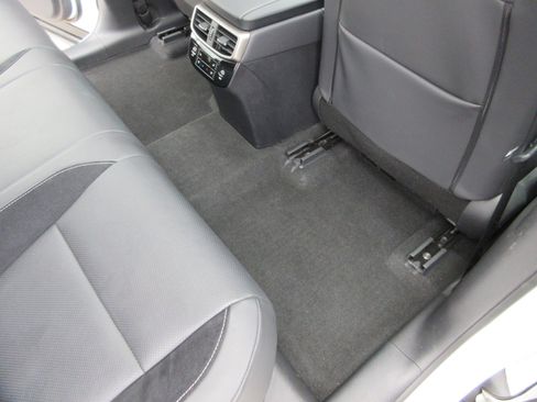 Used 2024 Lexus RX 500h F Sport w/ Convenience Package image 21