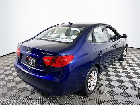 Used 2009 Hyundai Elantra GLS image 7
