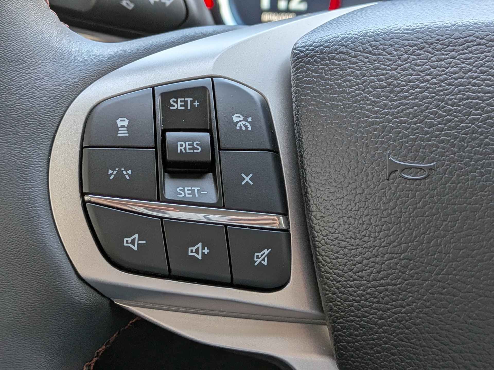 New 2026 Ford Explorer Active w/ Active Comfort Package AWD/4WD image 27
