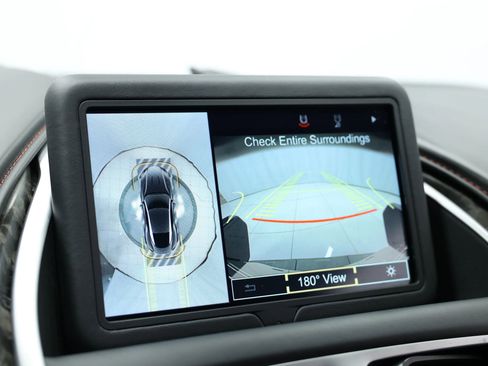 Used 2018 Aston Martin DB11 Coupe image 29