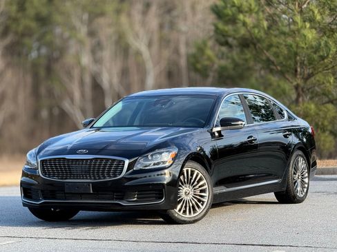 Used 2020 Kia K900 Luxury image 7