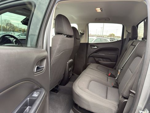 Used 2020 Chevrolet Colorado LT image 30