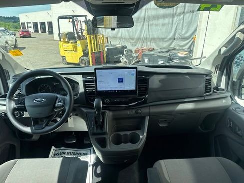 Used 2024 Ford Transit 350 XLT RWD image 18