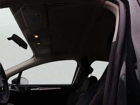 Used 2015 Ford Fusion SE FWD image 34