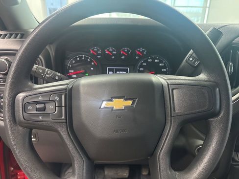 Used 2025 Chevrolet Silverado 1500 W/T image 12