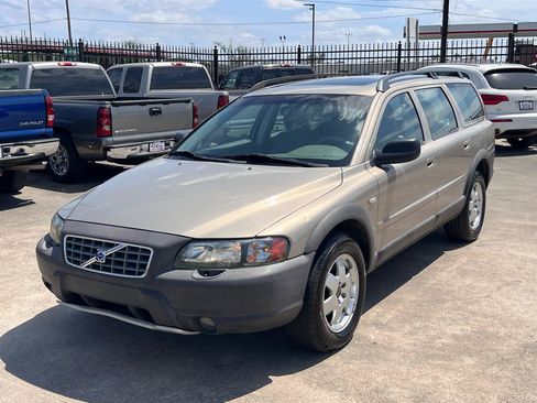 Used 2002 Volvo V70 Cross Country AWD/4WD image 15
