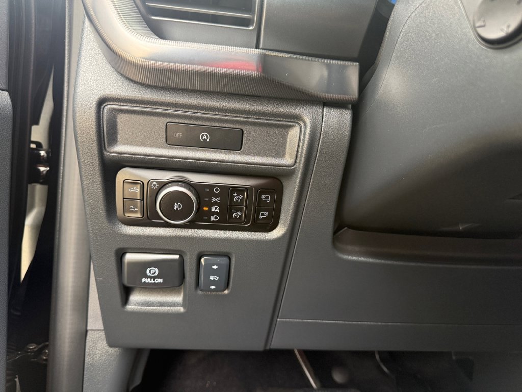 Used 2025 Ford F150 Raptor AWD/4WD image 24