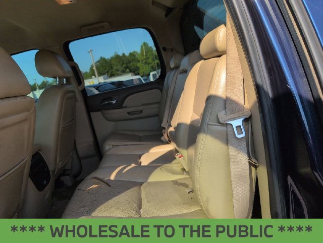 Used 2011 Chevrolet Avalanche LTZ RWD image 25
