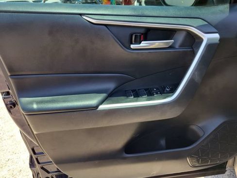 Used 2025 Toyota RAV4 XLE w/ Convenience Package FWD image 12
