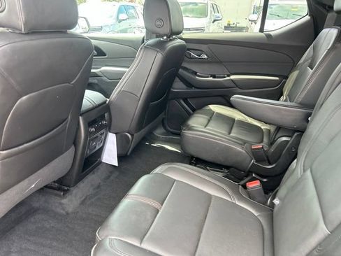Used 2023 Chevrolet Traverse RS w/ LPO, 'HIT The Road' Package FWD image 28