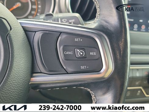 Used 2021 Jeep Wrangler Unlimited Sahara w/ LED Lighting Group AWD/4WD image 23