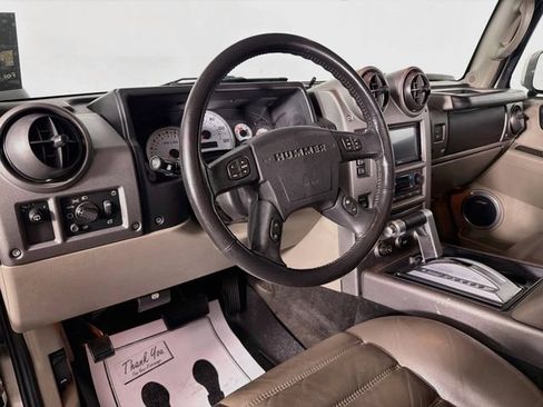 Used 2003 HUMMER H2 w/ Preferred Equipment Group AWD/4WD image 9