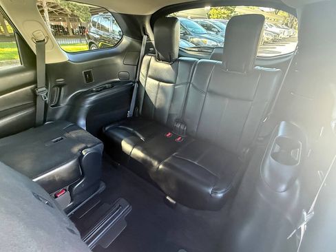 Used 2019 Nissan Pathfinder SL FWD image 22