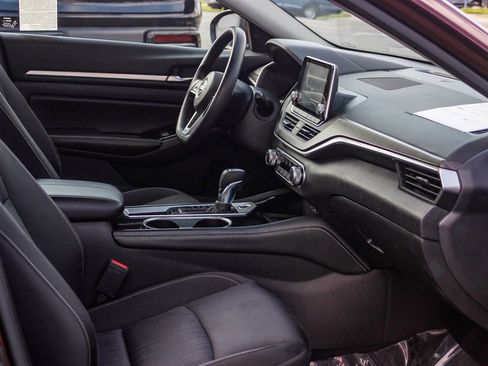 Certified 2023 Nissan Altima 2.5 SV image 17