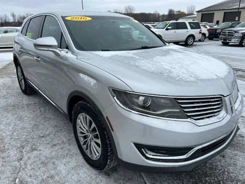Used 2016 Lincoln MKX Select image 3
