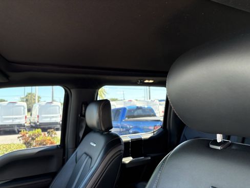 Used 2022 Ford F450 Platinum w/ FX4 Off-Road Package image 22