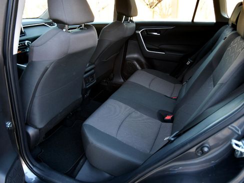 Used 2024 Toyota RAV4 XLE image 23