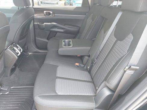 New 2026 Kia Sorento LX FWD image 15