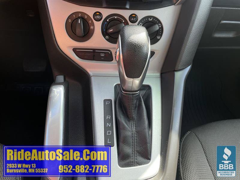 Used 2014 Ford Focus SE w/ SE Winter Package FWD image 19
