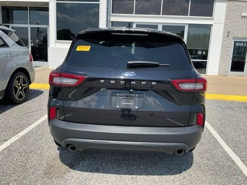 Used 2025 Ford Escape ST-Line FWD image 5