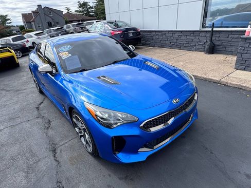 Used 2018 Kia Stinger GT image 11