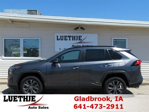 Used 2022 Toyota RAV4 Limited AWD/4WD image 1