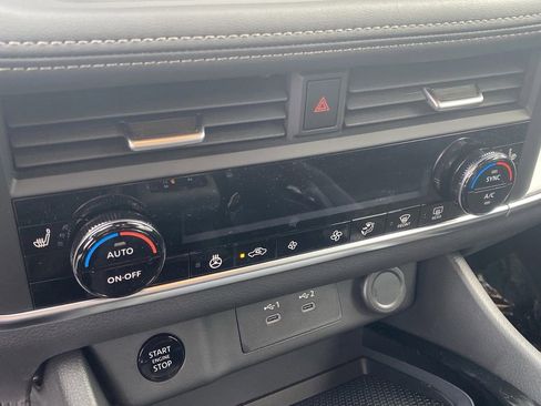 New 2026 Nissan Rogue SV image 20