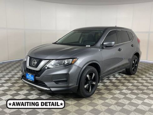 Used 2017 Nissan Rogue S AWD/4WD image 1