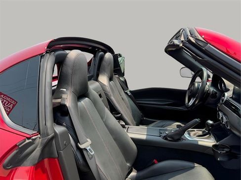 Used 2019 MAZDA MX-5 Miata RF Grand Touring RWD image 24