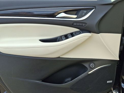 Used 2023 Buick Enclave Premium w/ Experience Buick Package image 23