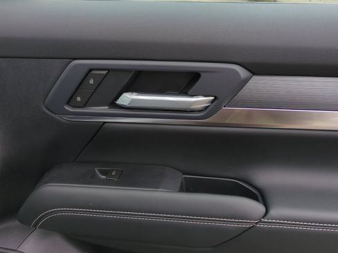 New 2026 GMC Terrain Elevation AWD/4WD image 19